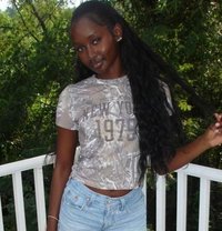 Angel 🟢 Kasarani in ❣️ & Out Sex Video - puta in Nairobi