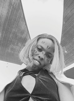 Angel - Transsexual escort in Nairobi Photo 2 of 2