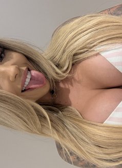 Angel Laurent - puta in Dubai Photo 18 of 24