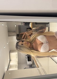 Angel Laurent - puta in Dubai Photo 20 of 24