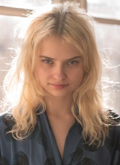 Angel New 21 Y. O Russian Baby - puta in Al Manama Photo 3 of 14