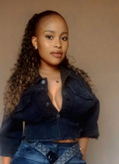 Angel - escort in Johannesburg Photo 2 of 7