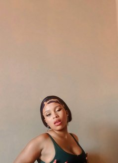 Angel - escort in Johannesburg Photo 6 of 7