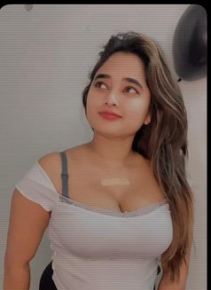 Angel busty fantasy Indian - puta in Dubai Photo 2 of 2