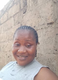 Angel - puta in Dammam Photo 1 of 3