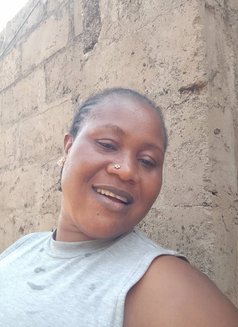 Angel - puta in Dammam Photo 2 of 3