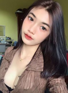 Angel - escort in Kuala Lumpur Photo 3 of 3