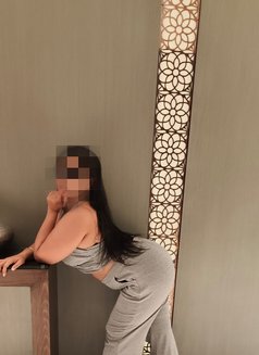 Angel Tina - puta in Kolkata Photo 16 of 17