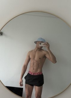 Angel - Male escort in Dubai Photo 2 of 14