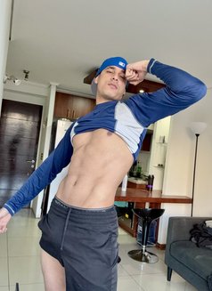 Angel - Male escort in Dubai Photo 3 of 14