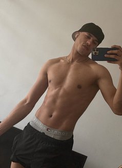 Angel - Male escort in Dubai Photo 6 of 14