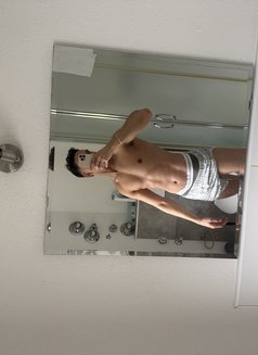 Angel - Male escort in Dubai Photo 7 of 14