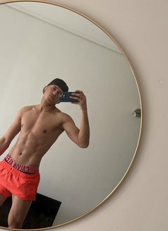 Angel - Male escort in Dubai Photo 9 of 14