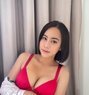 Angela (3some available) - puta in Singapore Photo 1 of 21