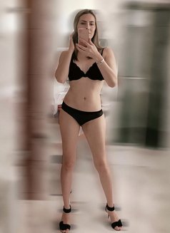 Angela - escort in Ahmedabad Photo 3 of 4