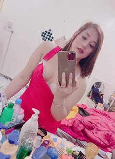 Angela - Transsexual escort in Dammam Photo 5 of 13
