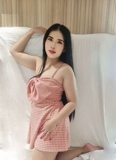 Angela Eyu - escort agency in Doha Photo 4 of 10