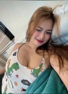 Angela - masseuse in Al Manama Photo 1 of 9