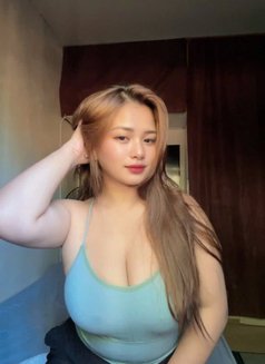 Angela - masseuse in Al Manama Photo 6 of 9