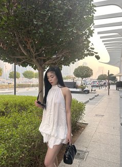 Angela - puta in Dubai Photo 8 of 8