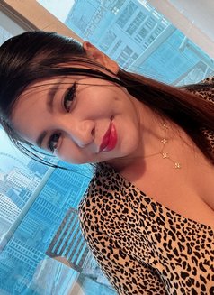 Angela - escort in Manila Photo 6 of 6