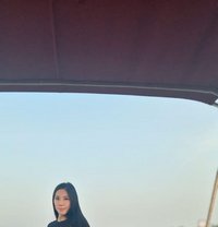 Angela pump ur penis - escort in Dubai