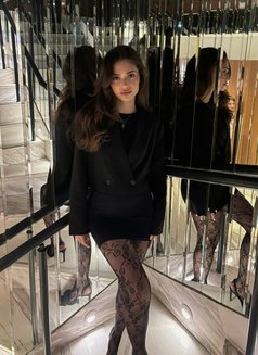 Angela - escort in Dubai Photo 5 of 5