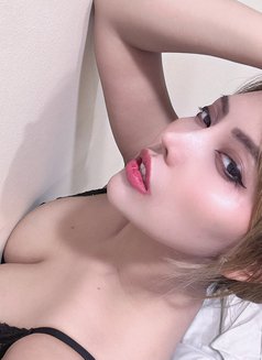 Angela Summer - escort in Singapore Photo 5 of 8