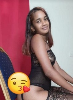 Angela - escort in Chaguanas Photo 4 of 9