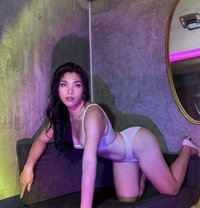 Angela Ts - Transsexual dominatrix in Hong Kong