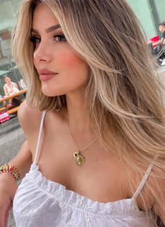 Angela - escort in Al Manama Photo 5 of 5