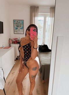Ángela - masseuse in Barcelona Photo 7 of 9