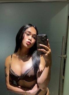 Angela69 - Transsexual escort in Kuala Lumpur Photo 8 of 9