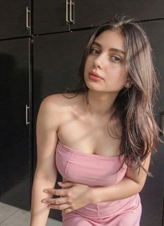 Angelaa - Masajista in Al Manama Photo 3 of 6