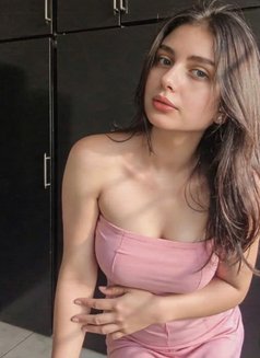 Angelaa - masseuse in Muscat Photo 3 of 8