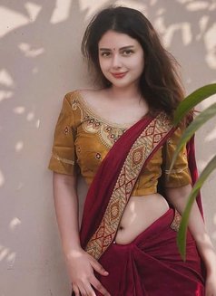 Angelaa - masseuse in Muscat Photo 7 of 8