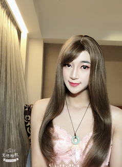 Angelia21 - Transsexual escort in Hong Kong Photo 13 of 20