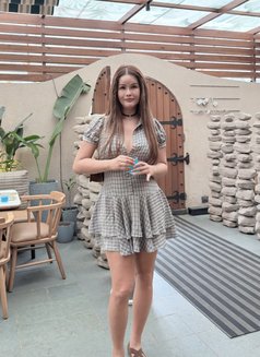 Angelic Bombshell Rosé Taylor - escort in Mumbai Photo 25 of 26