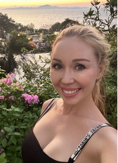 Angelica - puta in Pattaya Photo 10 of 12