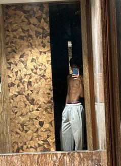 Angelictrouble - Acompañantes masculino in Bali Photo 3 of 4