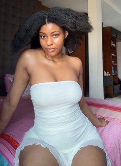 Angelina - escort in Bordeaux Photo 2 of 7