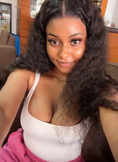 Angelina - escort in Bordeaux Photo 6 of 7