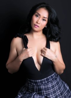 Angelina - escort in Makati City Photo 11 of 11