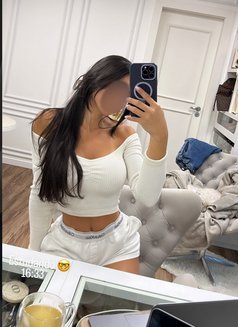 Angelina - escort in Doha Photo 4 of 10