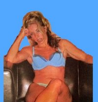 Angelina Jones Worldwide - puta in Vancouver