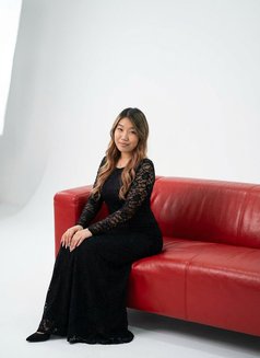 Angelina - escort in Dubai Photo 2 of 7