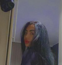 Angelina - puta in Dubai