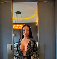 Angelina Rus - Transsexual escort in İstanbul