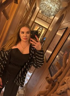 Angelina - escort in Hong Kong Photo 5 of 9