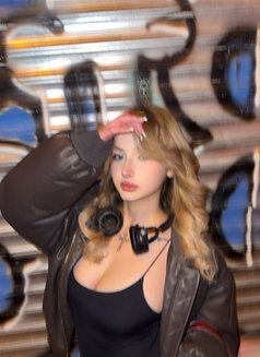 Angelina - escort in İstanbul Photo 4 of 6